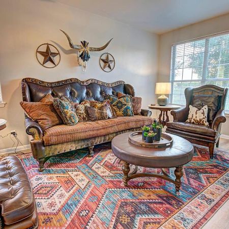 The Lodge At Little Ranches Central Sleeps 26 Wimberley Exterior photo