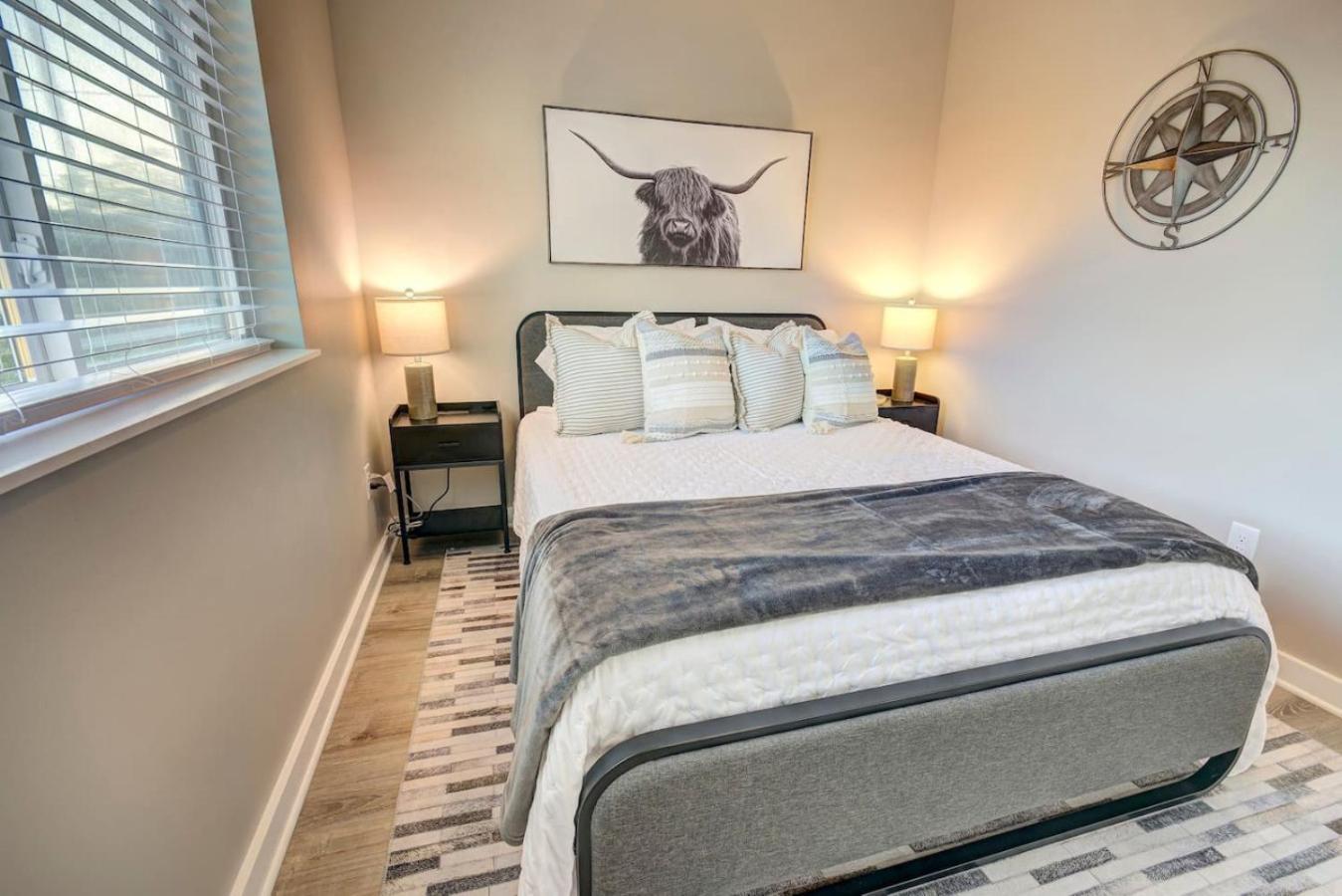 The Lodge At Little Ranches Central Sleeps 26 Wimberley Exterior photo