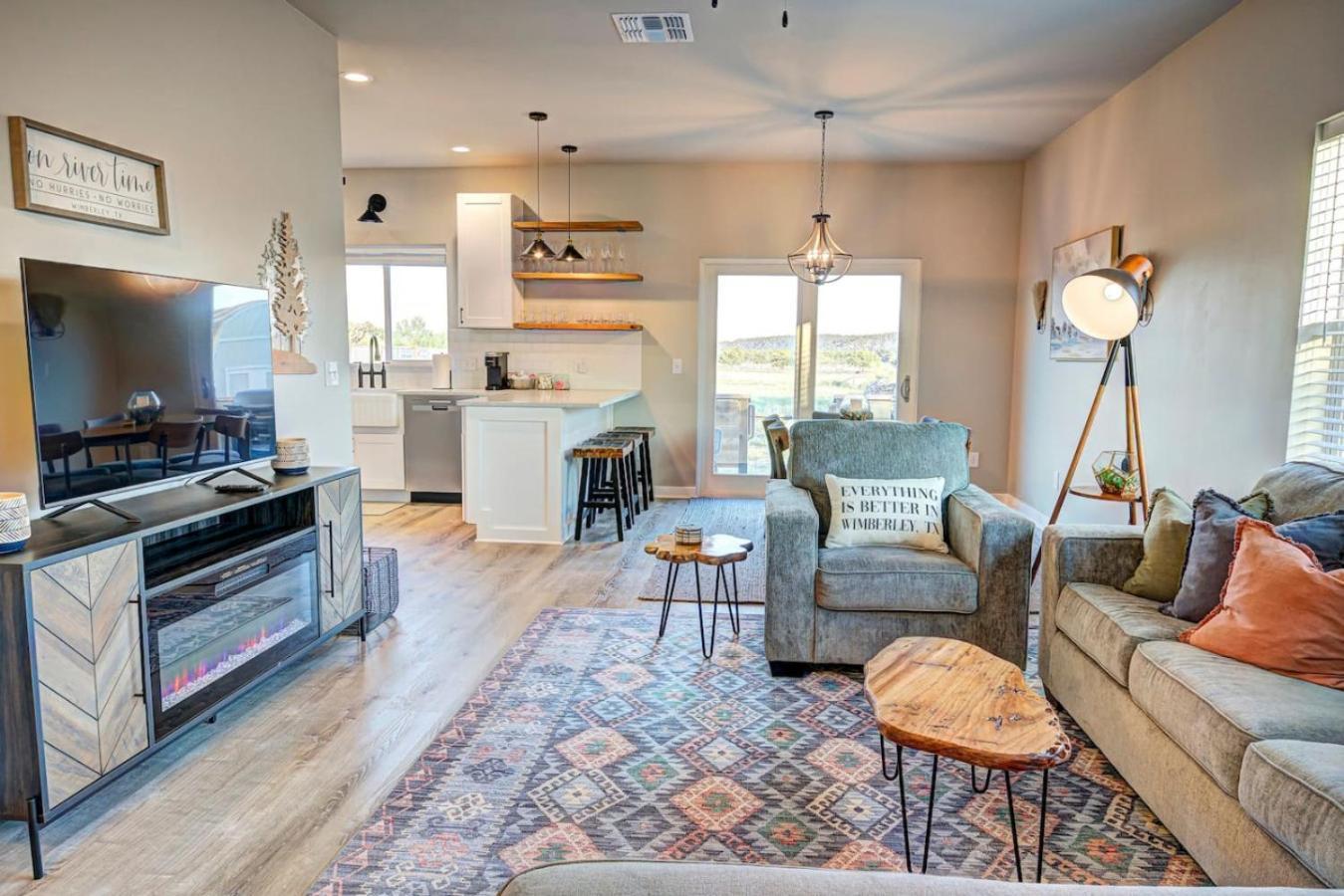 The Lodge At Little Ranches Central Sleeps 26 Wimberley Exterior photo
