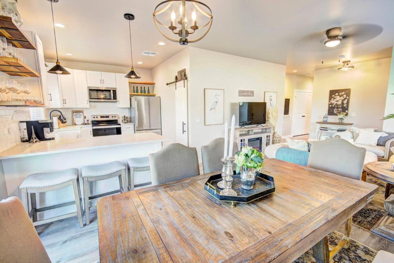 The Lodge At Little Ranches Central Sleeps 26 Wimberley Exterior photo