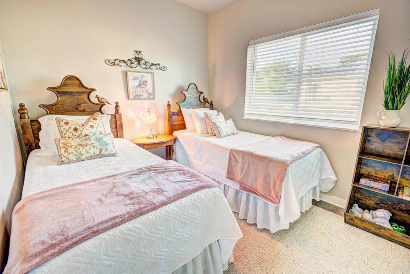 The Lodge At Little Ranches Central Sleeps 26 Wimberley Exterior photo