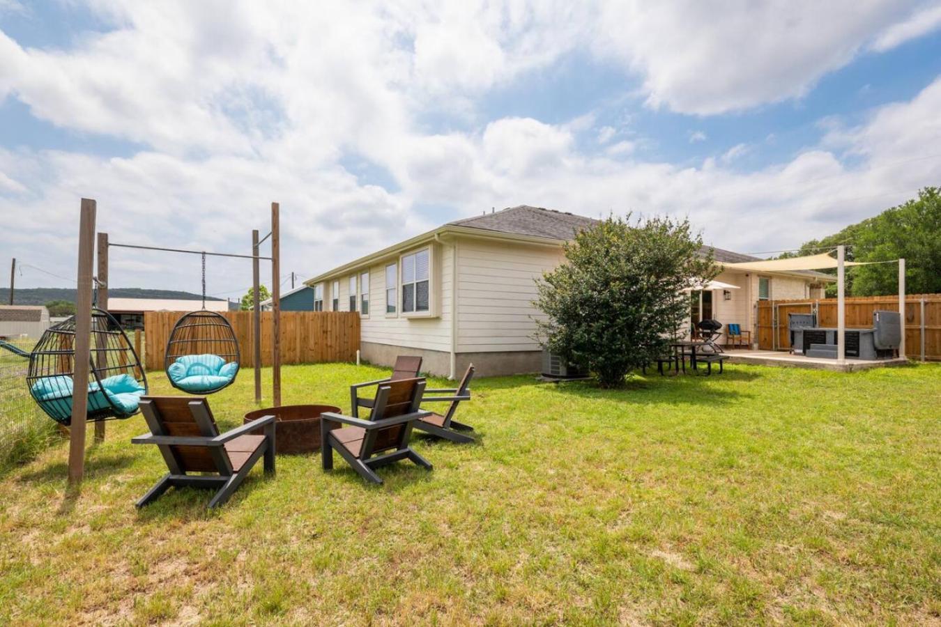 The Lodge At Little Ranches Central Sleeps 26 Wimberley Exterior photo