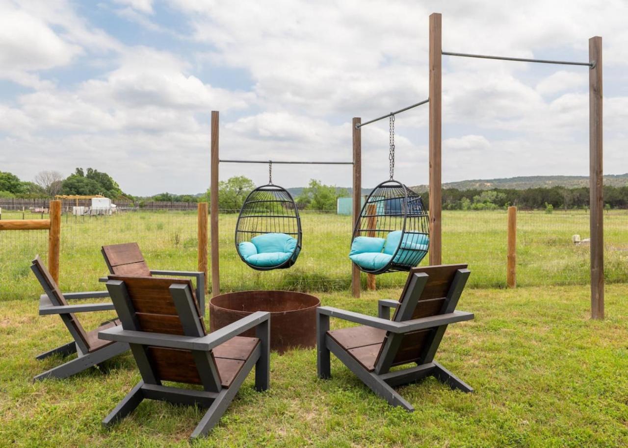 The Lodge At Little Ranches Central Sleeps 26 Wimberley Exterior photo